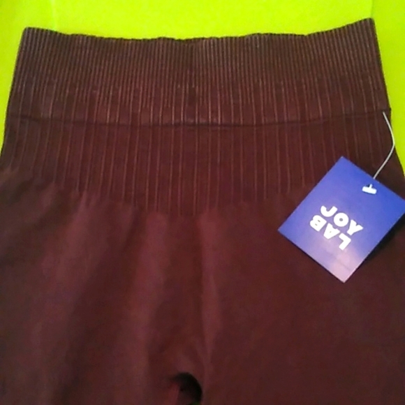 Women's Joy Lab Capri Length Yoga Pant - Picture 3 of 3